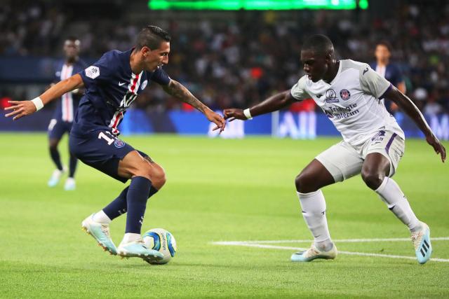 浓眉40+15詹姆斯31分 湖人险胜送奇才13连败