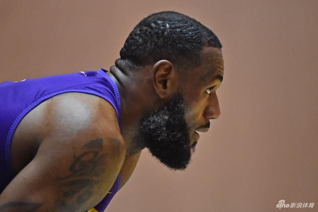 蟒蛇河畔风光好 2026江苏盐城大纵湖生态铁人三项赛举行